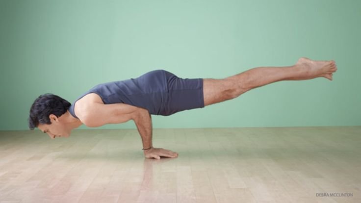 mayurasana